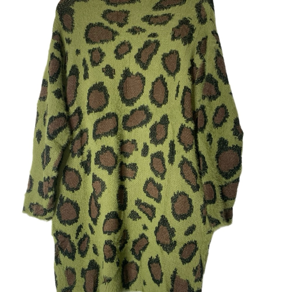 Umgee Fuzzy Green Leopard Print Sweater - Picture 3 of 10
